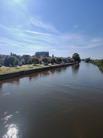Blick auf Verden bei unserer Abfahrt. Es liegt im übrigen nicht an der Weser, sondern an der Alster (hier um Bild)