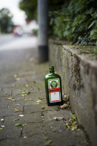 Eine Flasche Jägermeister